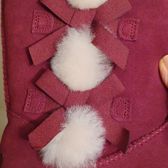 UGGs Koolaburra Victoria Boots Plum Suede faux fur inside Excellent like New S 8 - Picture 3 of 5